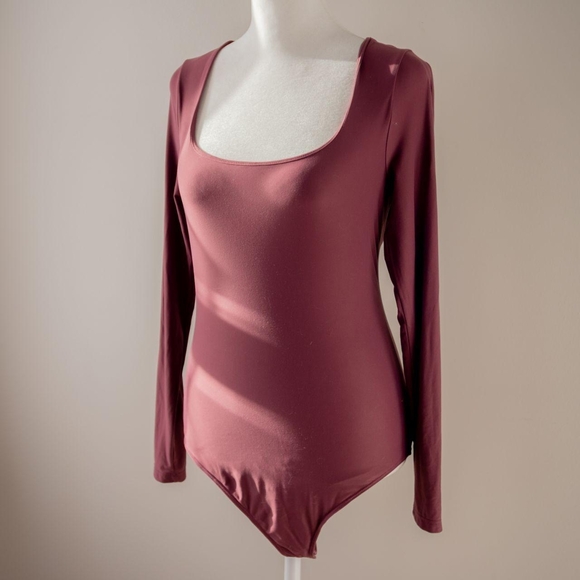 Abercrombie & Fitch Plum Long Sleeve Bodysuit - Picture 4 of 8